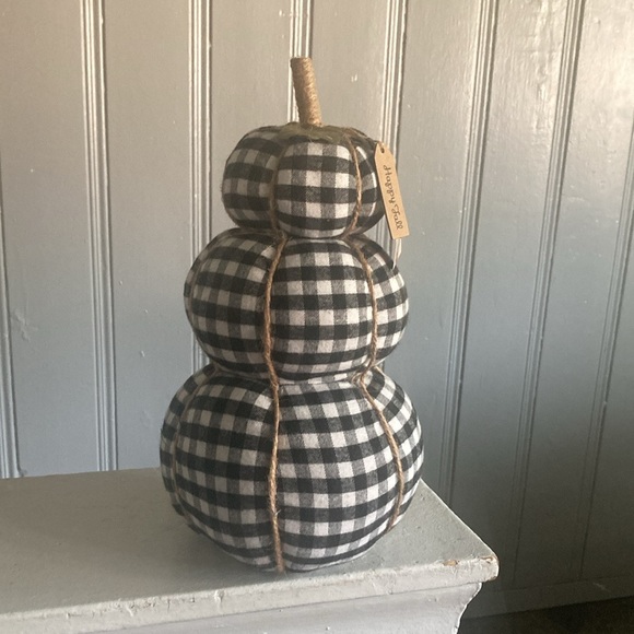 NWT- Happy Fall Tag- Black & White Buffalo Check Fabric Triple Stacked Pumpkins - Picture 16 of 17